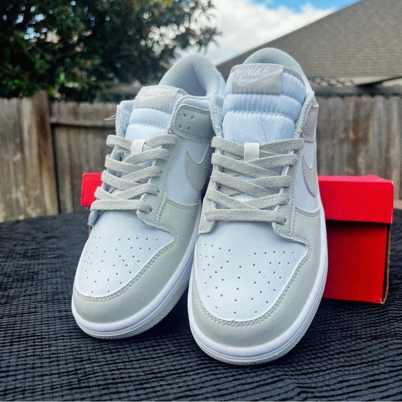 Nike Dunk Low Retro Grey Fog Retro Casual
Sneaker Grey {SIZE 8.5} 🔥😶‍🌫️ - Picture 3 of 12